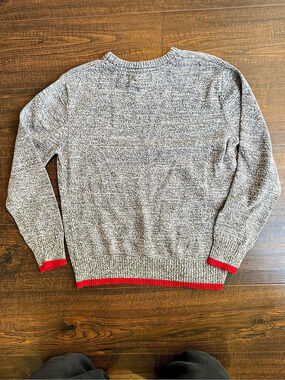 Cherokee Boys Crewneck Sweater in Gray & Red Size Medium (8/10